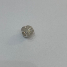 BERLOQUE CORACAO CRAVEJADO ZIRCONIAS DETALHE JOANINHA