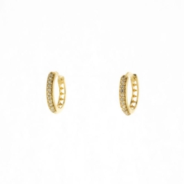 BRINCO ARGOLA COM 1 FILEIRA ZIRCONIAS DETALHE VAZADO OURO 18K