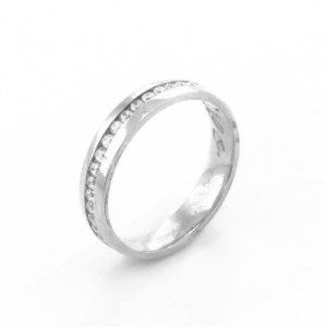 ALIANÇA ABAULADA 4MM  COM ZIRCÔNIAS  PRATA 950  (PEDIDOS E PERSONALIZAÇÃO PELO WHATSAPP)