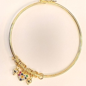 BRACELETE PENDURICALHOS CORACAO