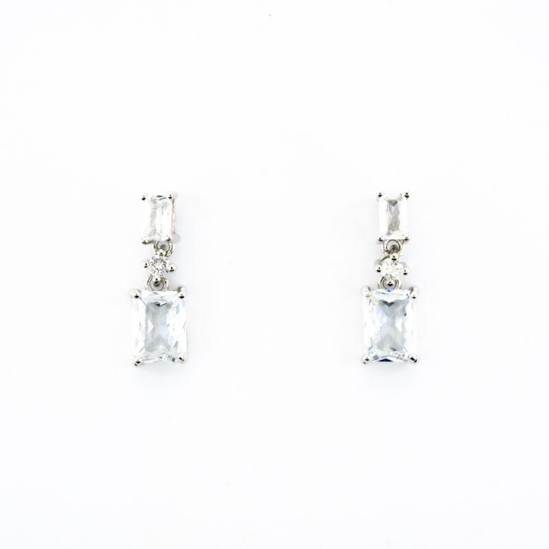 BRINCO QUADRADO CRISTAL COM 1 ZIRCONIA