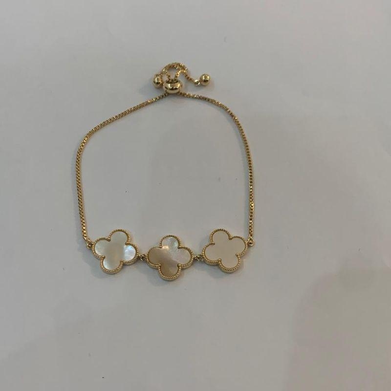 PULSEIRA 3 TREVOS MADREPEROLA G