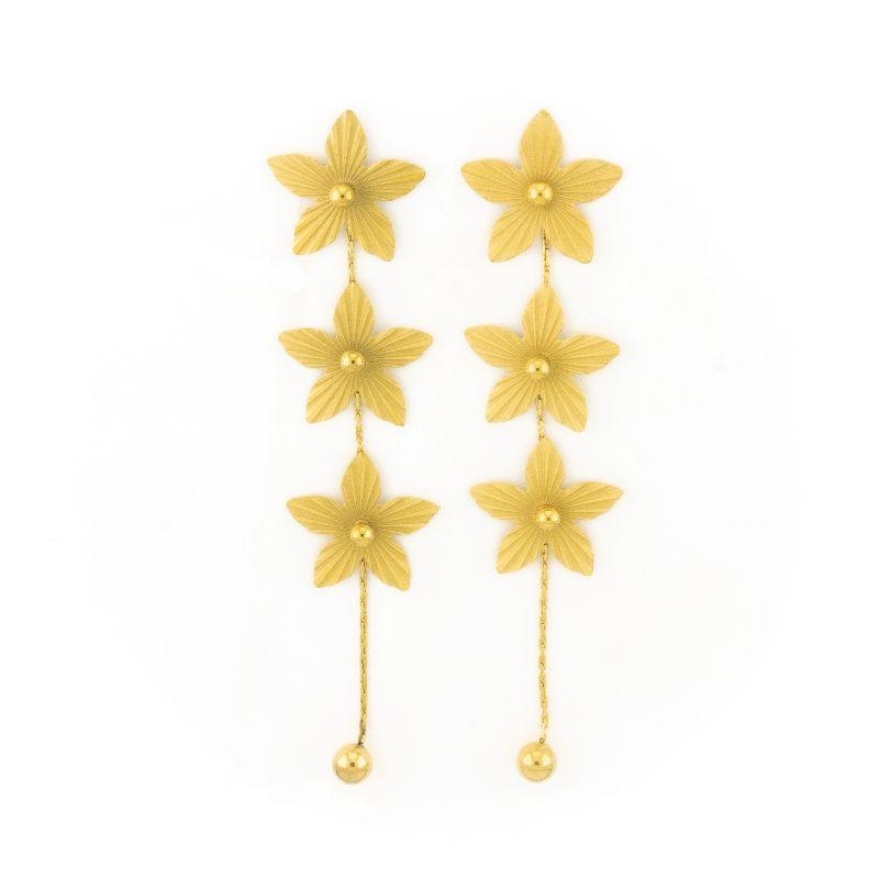 BRINCO FLORES DIAMANTADO BANHADO NO OURO AMARELO
