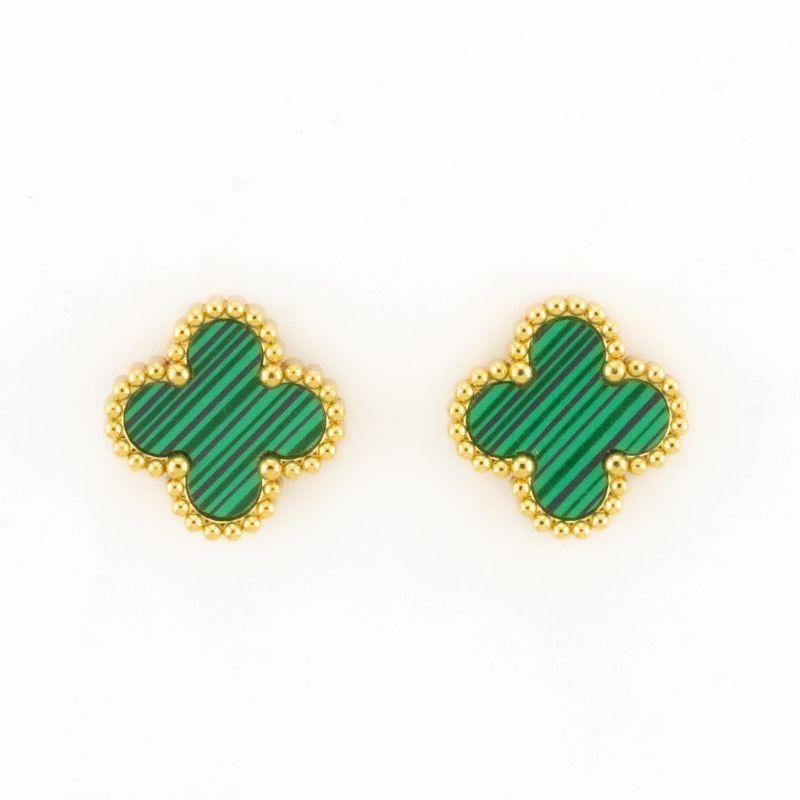 BRINCO TREVO MALAQUITA G BANHADO NO OURO AMARELO