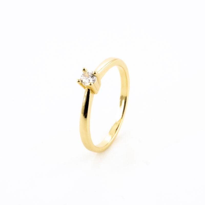 ANEL SOLITÁRIO 4GARRAS BANHADO NO OURO AMARELO
