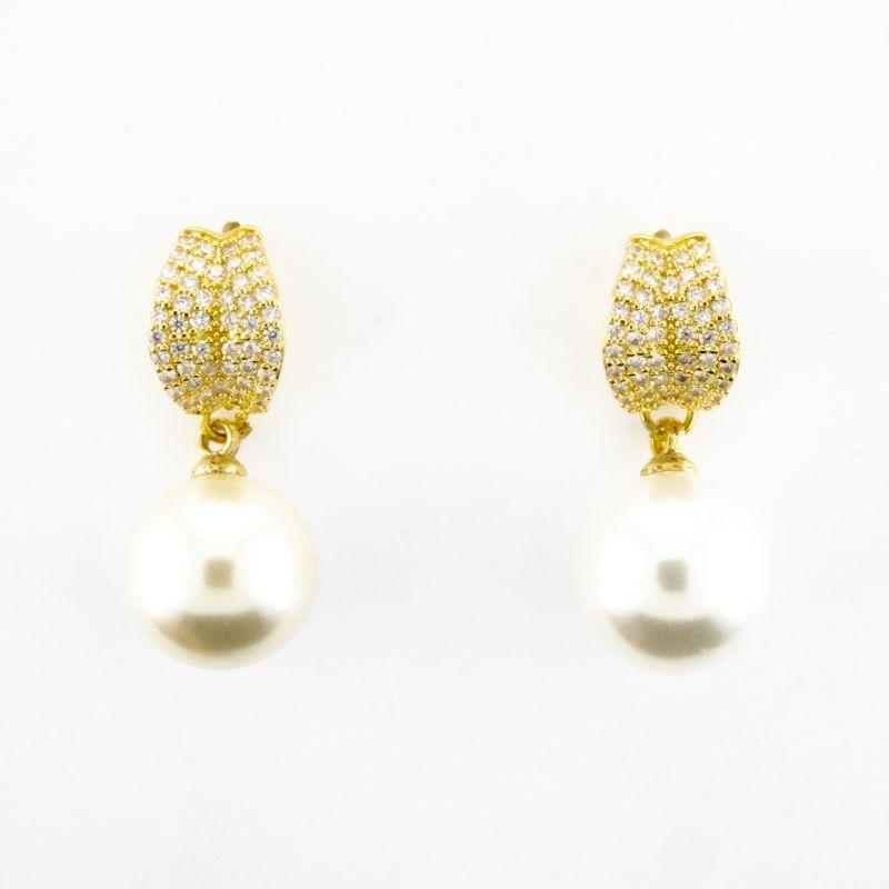 BRINCO FOLHA 2 CRAVEJADA COM PENDALO DE PEROLA