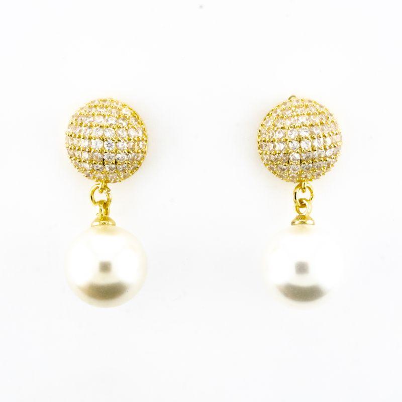 BRINCO REDONDO CRAVEJADO COM PÊNDOLO DE PÉROLA