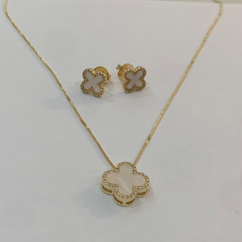 CONJUNTO MADREPÉROLA CRAVEJADO COM ZIRCONIAS