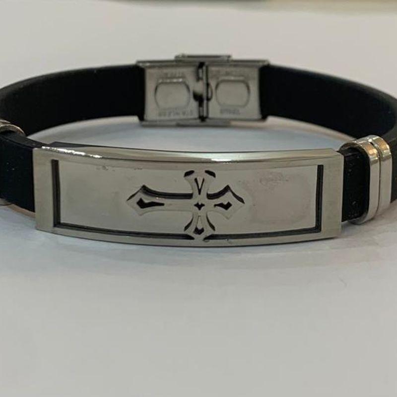 PULSEIRA BORRACHA COM ACO INOX PLACA CRUZ