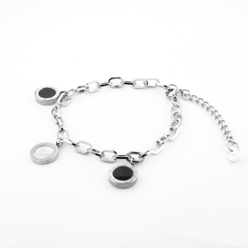 PULSEIRA ROMANOS COM UM PINGENTE MADREPEROLA E DOIS ONIX 18CM MAIS 5CM DE EXTENSOR BANHADO NO OURO BRANCO