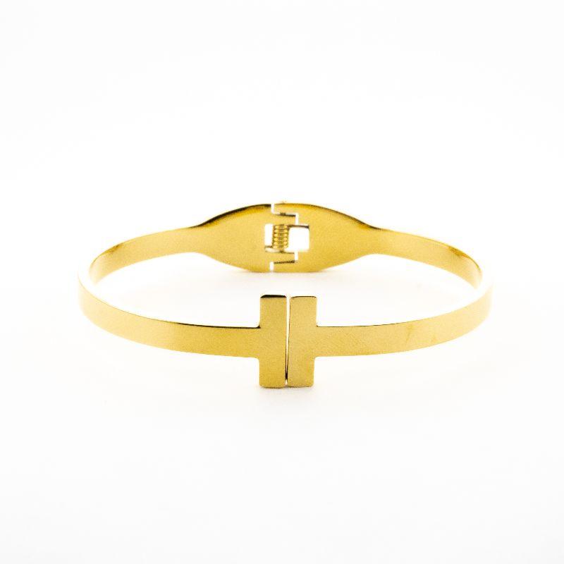 BRACELETE  EM T LISO BANHADO NO OURO AMARELO