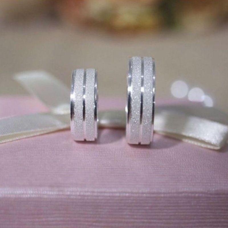 PAR DE ALIANÇAS RETA - 2 FOSCOS / 4 MILÍMETROS PRATA 950 (PEDIDOS E PERSONALIZAÇÃO PELO WHATSAPP)