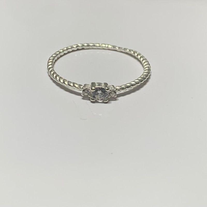 ANEL ARO TORCAO COM DETALHE ZIRCONIA CRISTAL PRATA 925
