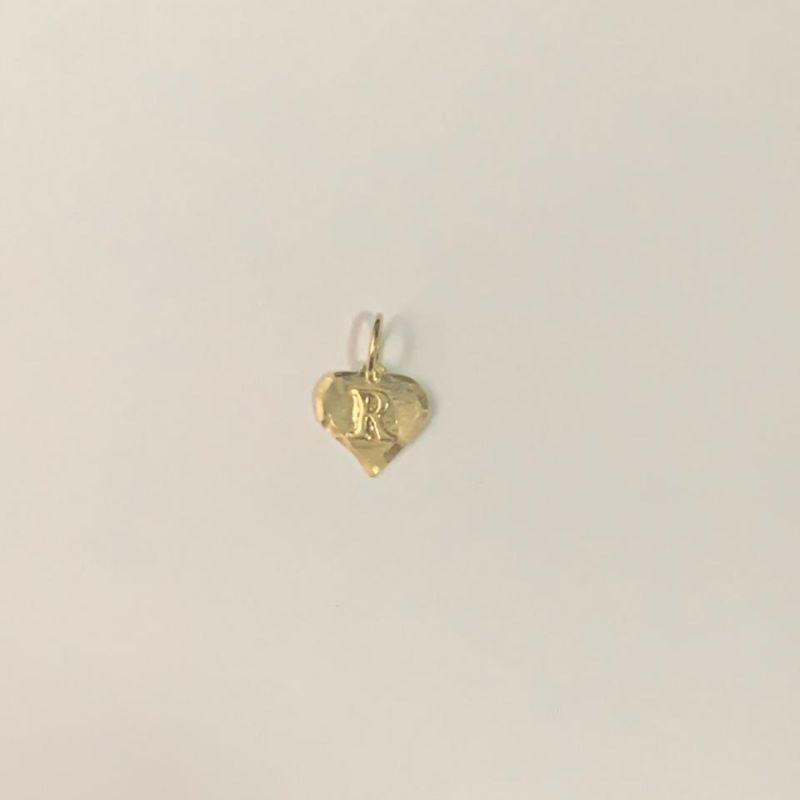 PINGENTE LETRA R TAMANHO P OURO 18K