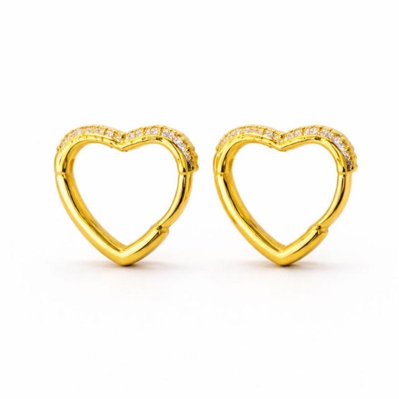 BRINCO CORACAO ARGOLA CRAVEJADO SEMI OURO - P